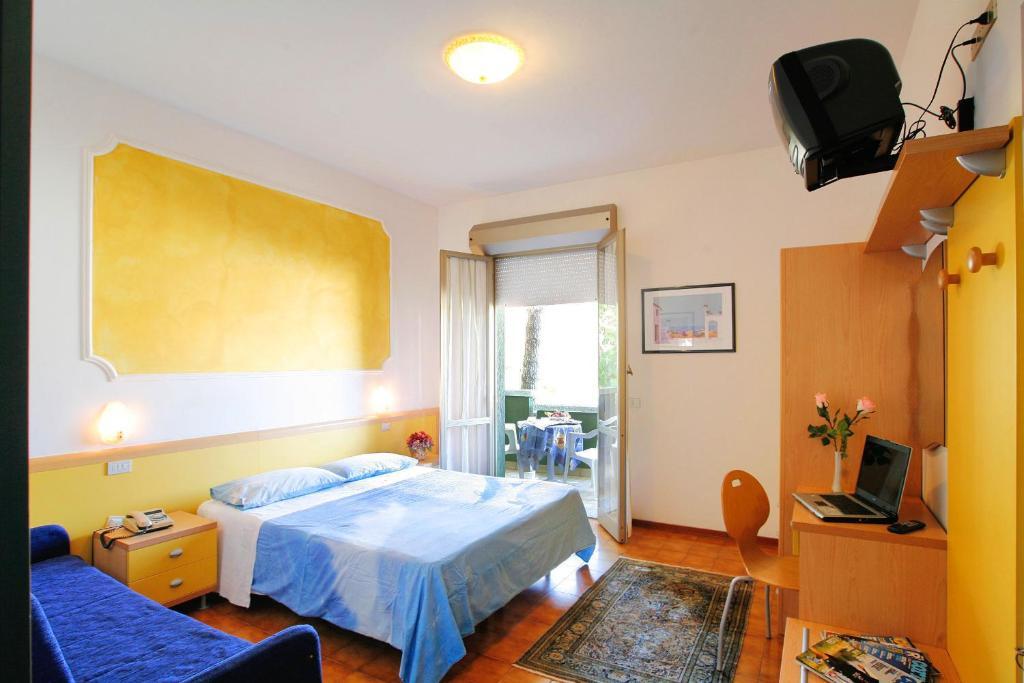 Hotel Etna Riccione Room photo