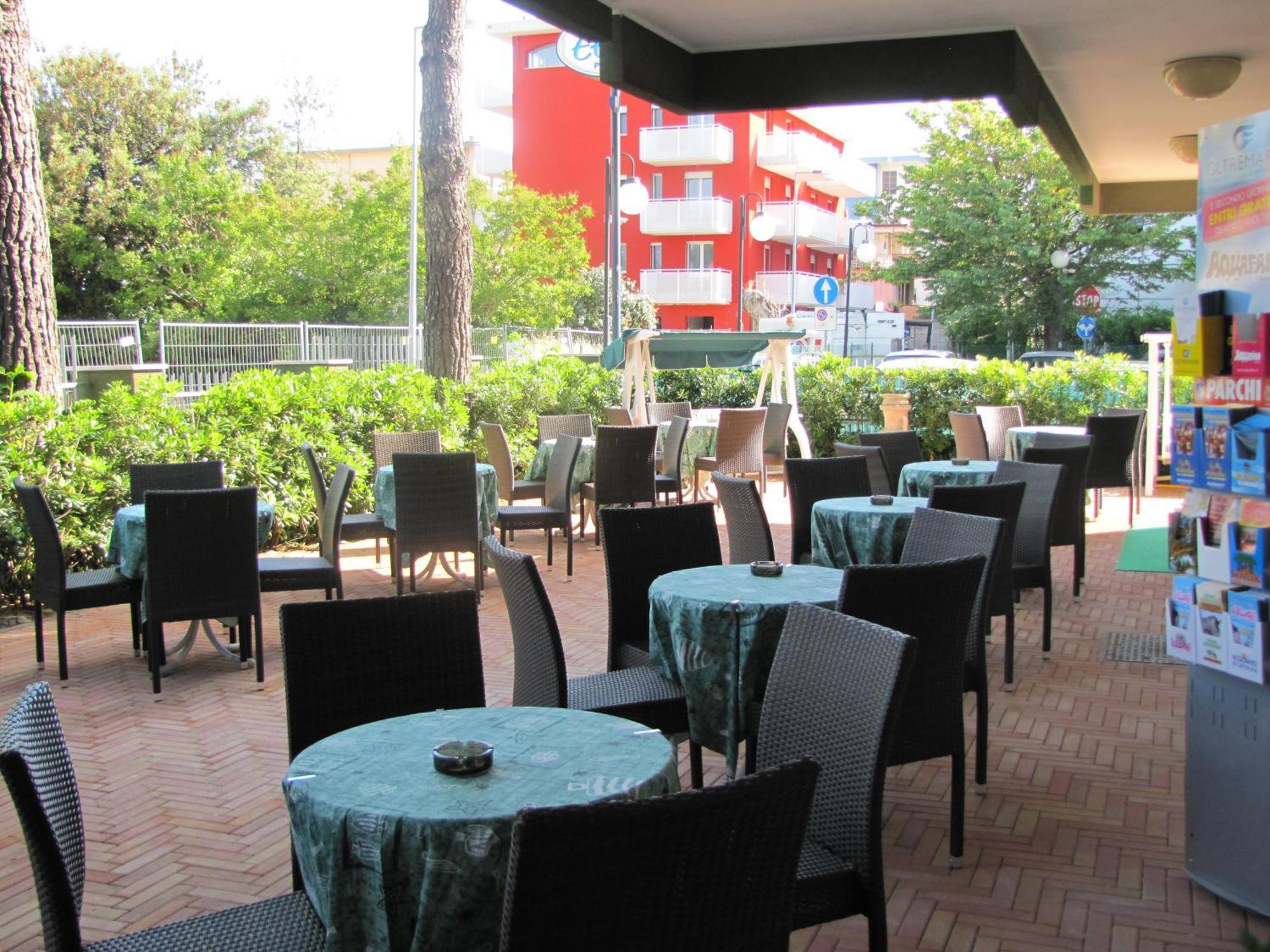 Hotel Etna Riccione Exterior photo